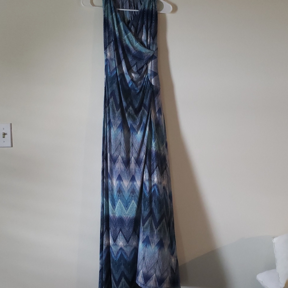 blue dress
